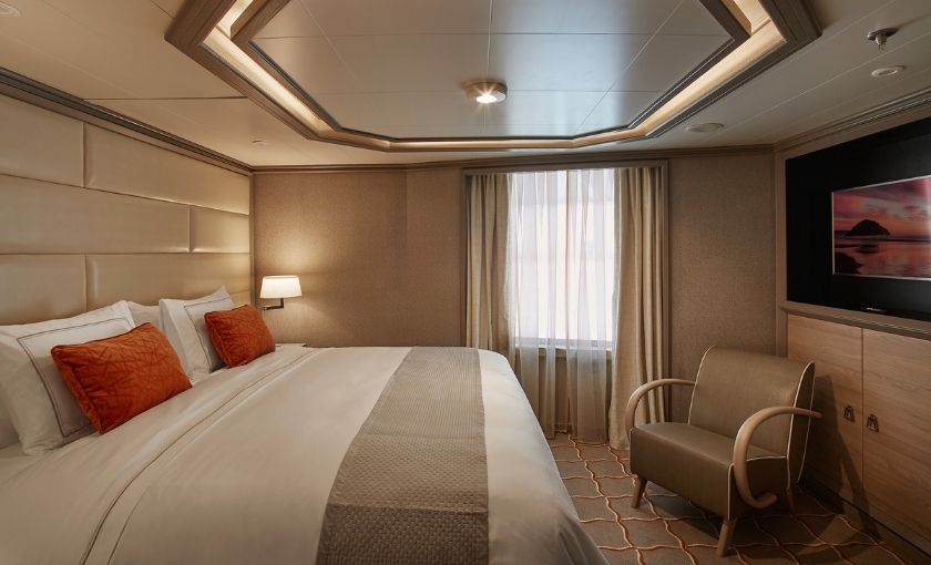 Silver muse grand suite