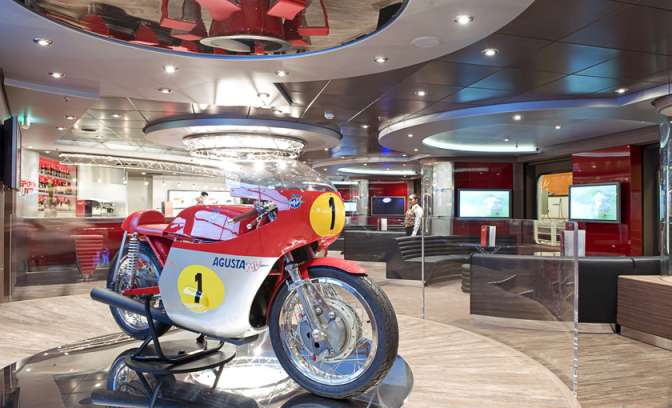 Sportbar op de MSC Fantasia