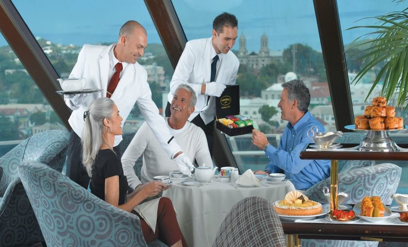 High tea aan boord van de Oceania Riviera