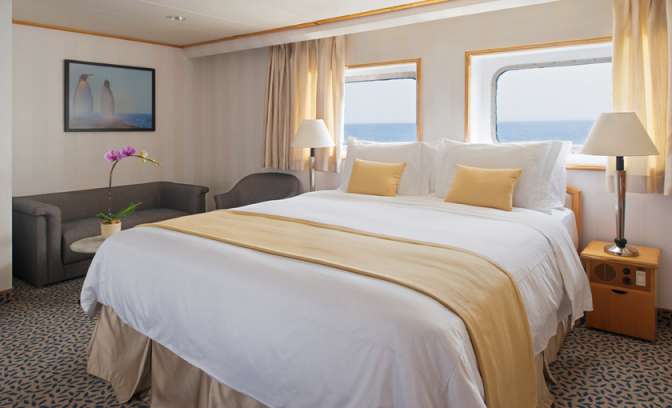 Hut van SIlversea Discoverer