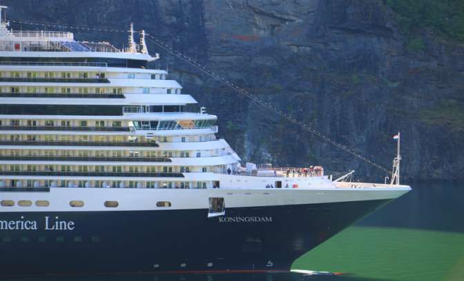 Cruisen door de fjorden naar Flam in Noorwegen
