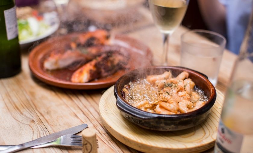 Tapas op de AidaPerla