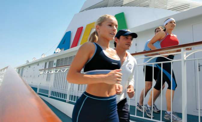 Rennen op het dek van de AIDAvita