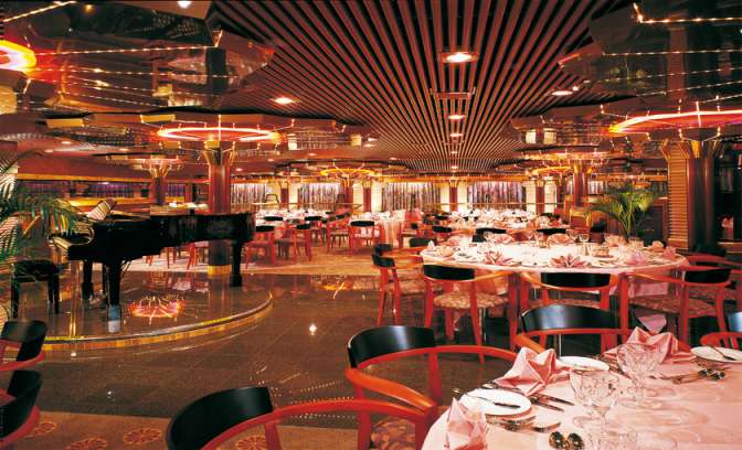 Restaurant aan boord van Carnival Fascination 