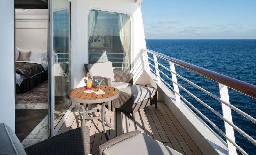 Balkonhut aan boord van luxe rederij Crystal Serenity